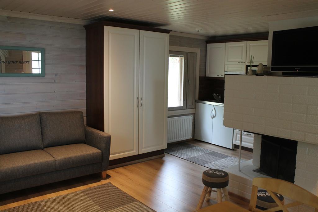 Loma-Vietonen Holiday Village Meltosjarvi Ngoại thất bức ảnh